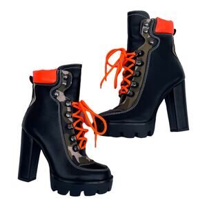 Azalea Wang Camouflage Black Lace Up Block Heeled Platform Boots Size 8 New